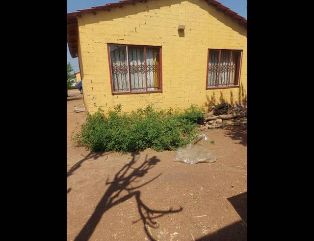 2 BEDROOM HOUSE FOR SALE IN SOSHANGUVE SOUTH